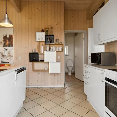 Gudbrand - 500m From The Sea By Interhome Bogentved