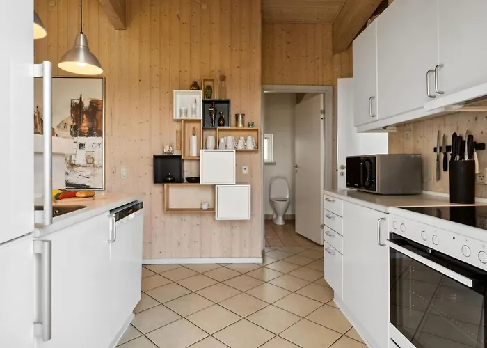 Gudbrand - 500m From The Sea By Interhome Bogentved